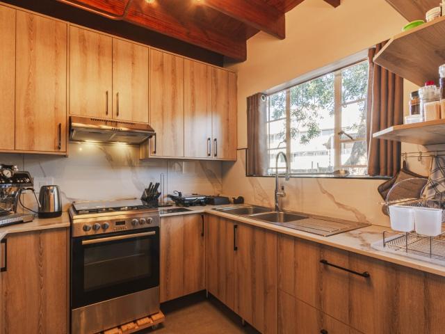 2 Bedroom Townhouse For Sale in La Montagne
