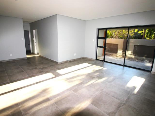 2 Bedroom Townhouse For Sale in Langenhovenpark