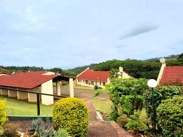 2 Bedroom Townhouse For Sale in Leisure Bay