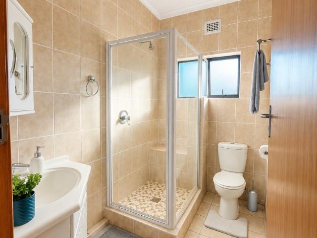2 Bedroom Townhouse For Sale in Palm Beach