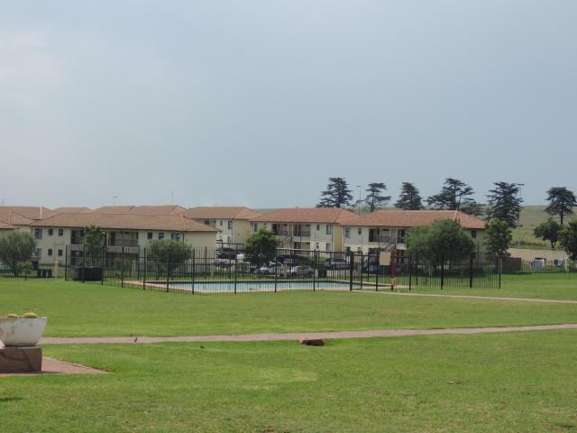 2 Bedroom Townhouse For Sale in Parkrand