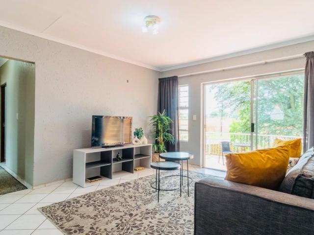 2 Bedroom Townhouse For Sale in Princess AH