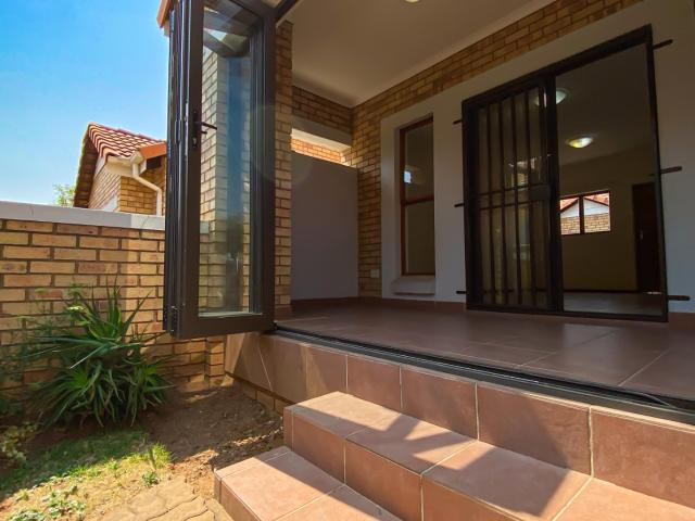 2 Bedroom Townhouse For Sale in Randpark Ridge