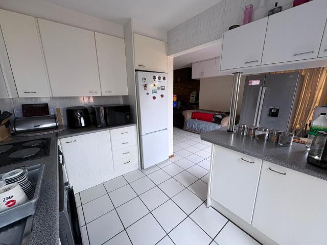 2 Bedroom Townhouse For Sale in Ridgeway