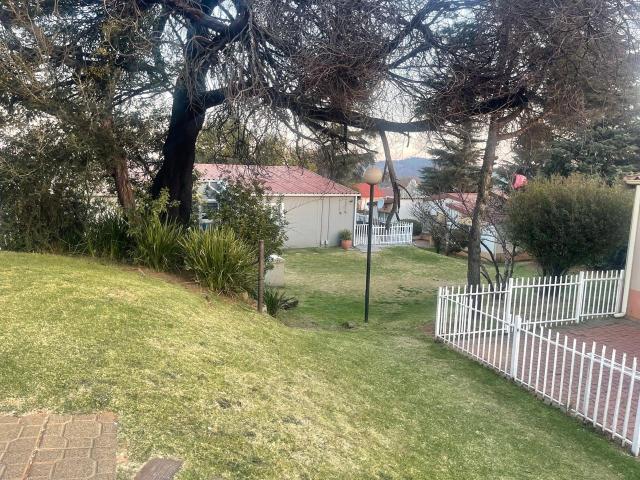 2 Bedroom Townhouse For Sale in Ridgeway