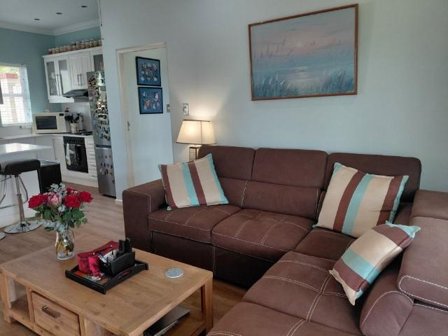 2 Bedroom Townhouse For Sale in St Johns Village