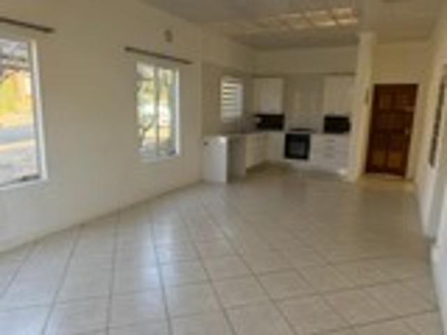 2 Bedroom Townhouse For Sale in Sundowner