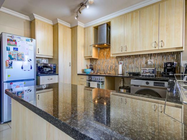 2 Bedroom Townhouse For Sale in Sandringham