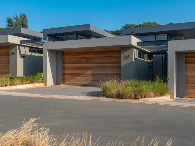2 Bedroom Townhouse For Sale in Shakas Rock