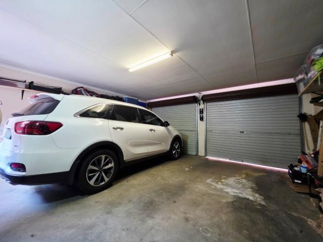 2 Bedroom Townhouse For Sale in Shellyvale