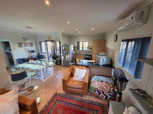 2 Bedroom Townhouse For Sale in The Coves