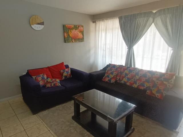 2 Bedroom Townhouse For Sale in Towerby