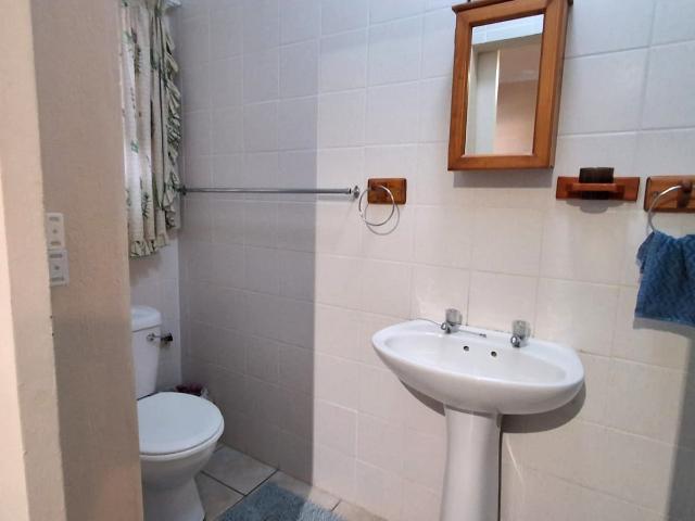 2 Bedroom Townhouse For Sale in Uvongo Beach
