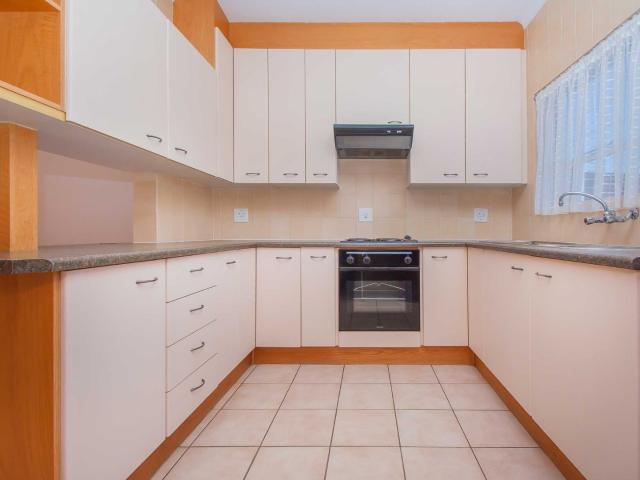 2 Bedroom Townhouse For Sale in Wilro Park