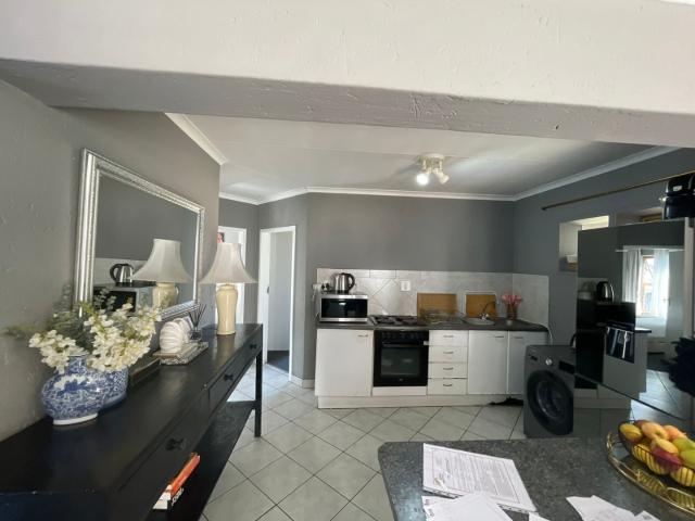 2 Bedroom Townhouse For Sale in Winchester Hills