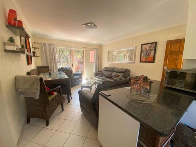 2 Bedroom Townhouse For Sale in Winchester Hills