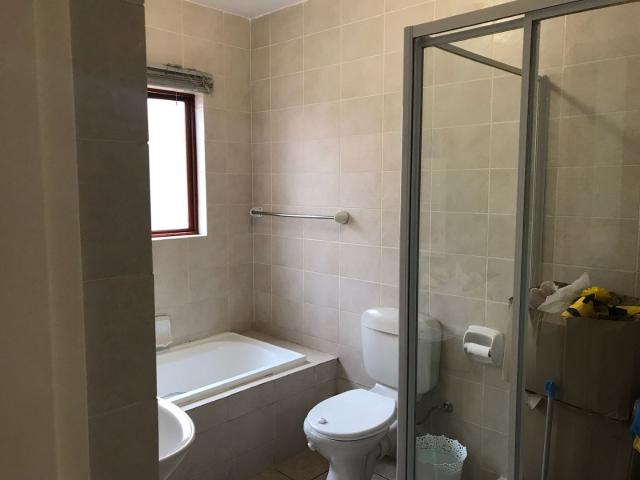 2 Bedroom Townhouse For Sale in Winchester Hills