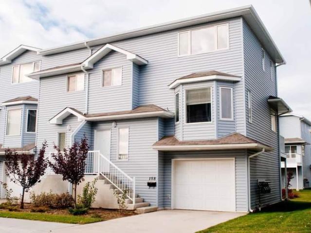 2 Bedroom Townhouse Fort McMurray AB LS96586692