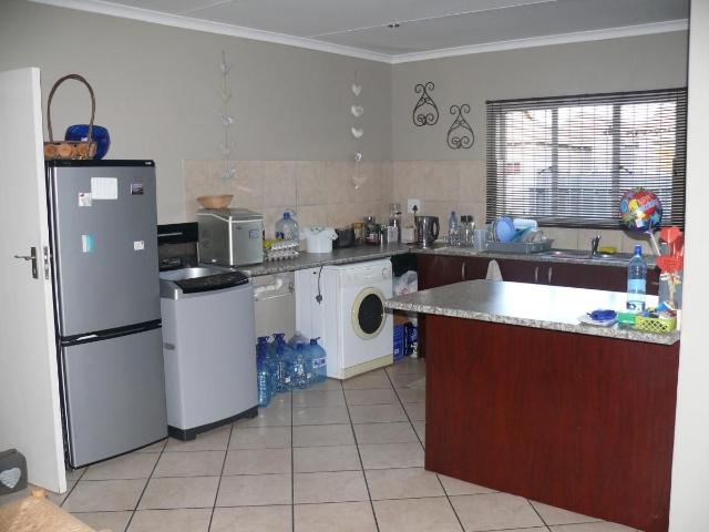 2 Bedroom townhouse freehold for sale in Hoeveld Park, Witbank