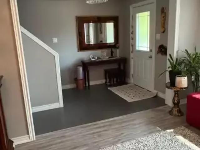 2 Bedroom Townhouse Guelph ON 104941109