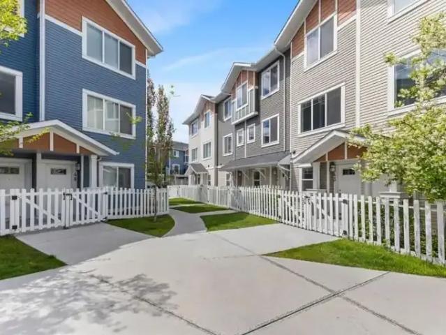 2 Bedroom Townhouse High River AB 103798398