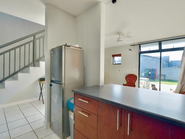 2 Bedroom Townhouse in Muizenberg