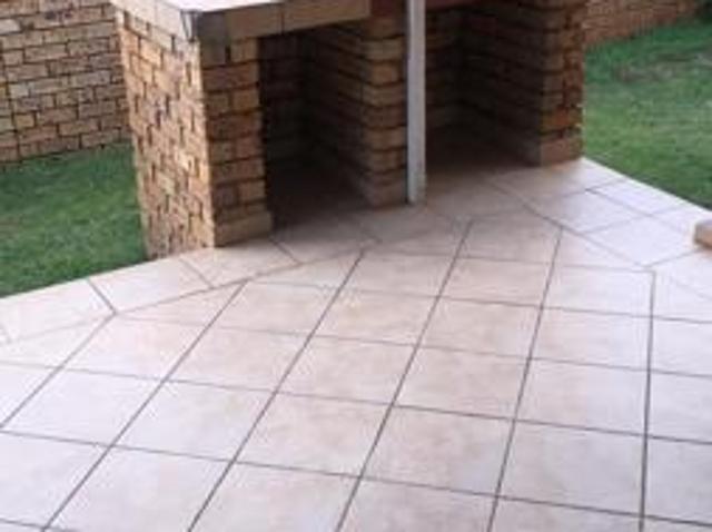 2 Bedroom Townhouse in Magalieskruin