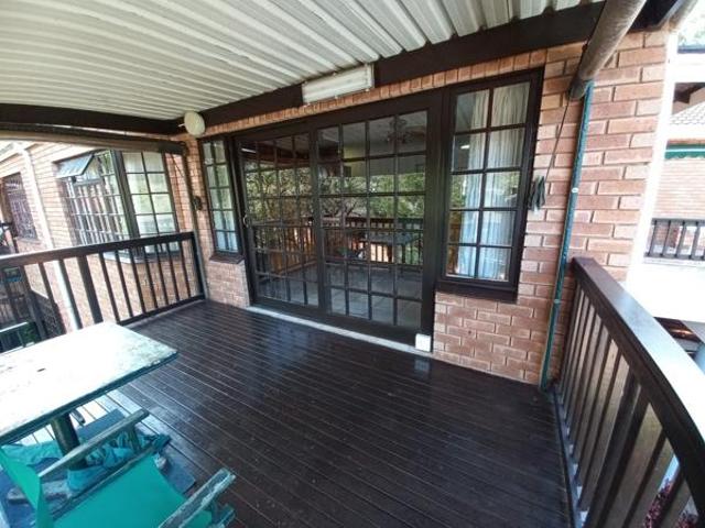 2 Bedroom Townhouse in Manaba Beach