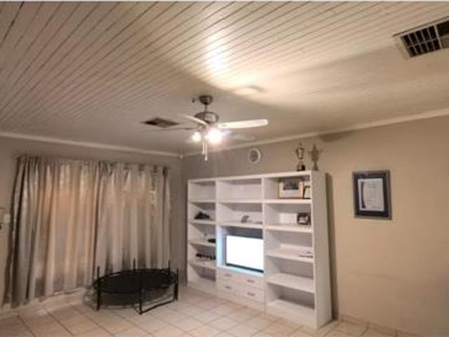 2 Bedroom Townhouse in Memorial Road Area