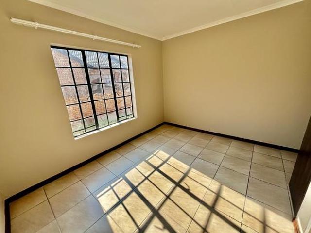 2 Bedroom Townhouse in Meyerton Central