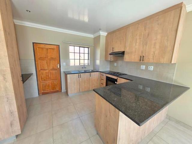 2 Bedroom Townhouse in Meyerton Central