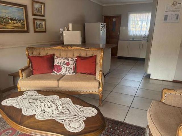 2 Bedroom Townhouse in Middelburg Central