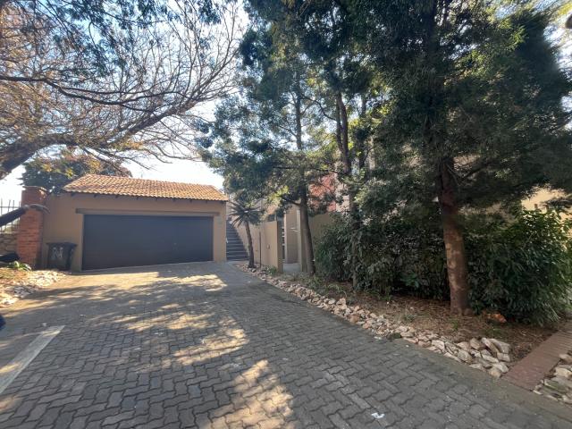 2 Bedroom Townhouse in Midstream Estate