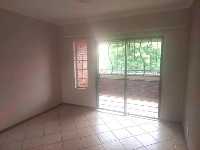 2 Bedroom Townhouse in Mooikloof Ridge