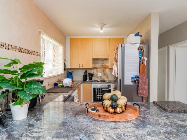 2 Bedroom Townhouse in Mooikloof Ridge