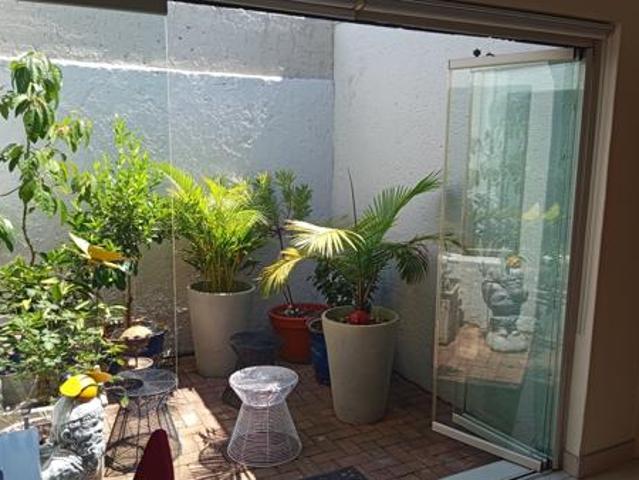 2 Bedroom Townhouse in Morningside