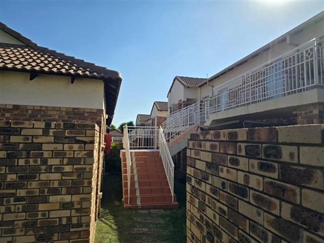 2 Bedroom Townhouse in Moreleta Park
