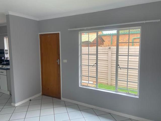 2 Bedroom Townhouse in Moreleta Park