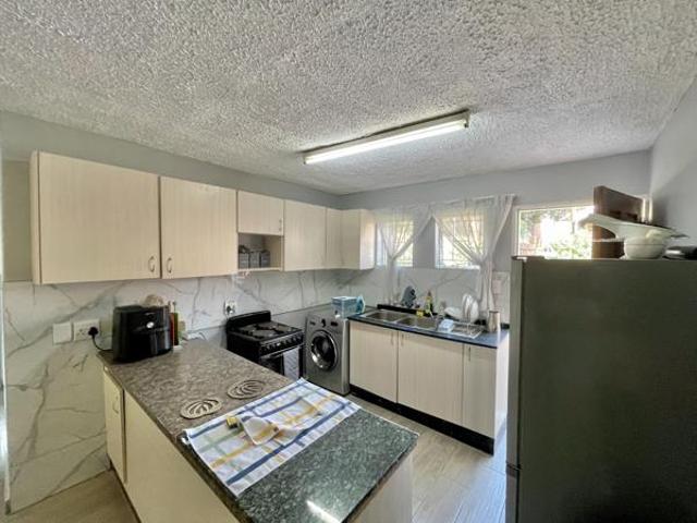 2 Bedroom Townhouse in Moreleta Park