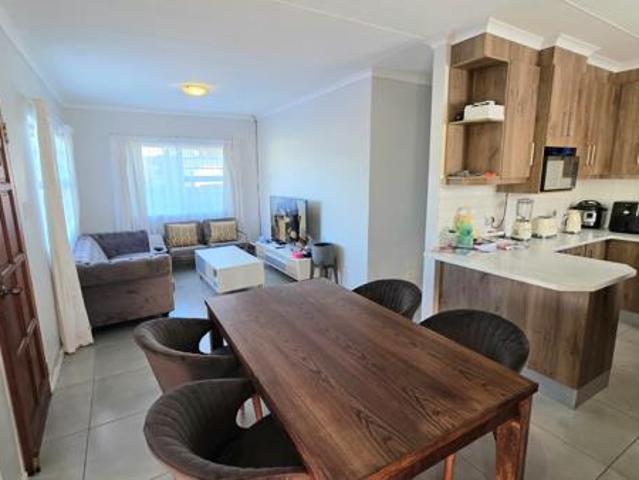 2 Bedroom Townhouse in Nahoon Valley Park