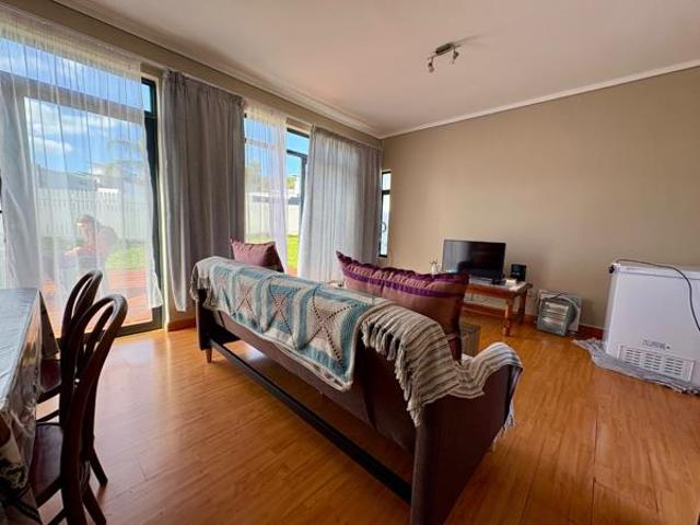 2 Bedroom Townhouse in Nahoon Valley Park