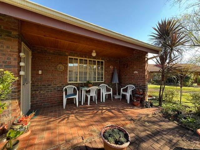 2 Bedroom Townhouse in Newcastle Central