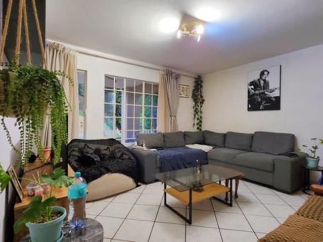 2 Bedroom Townhouse in Newlands
