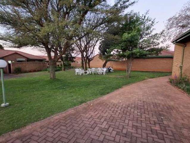 2 Bedroom Townhouse in Newlands
