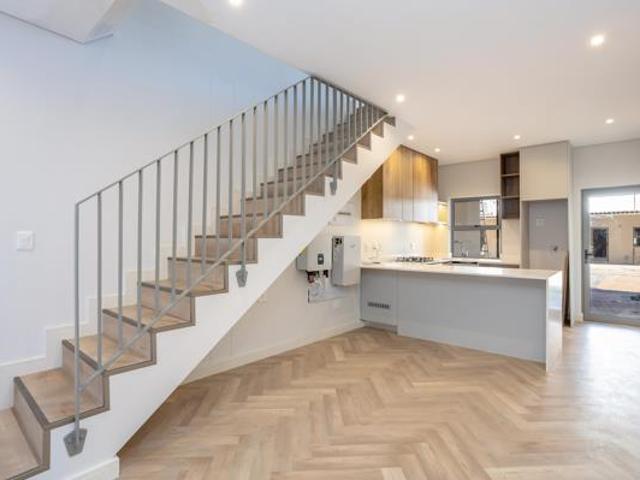 2 Bedroom Townhouse in Newlands