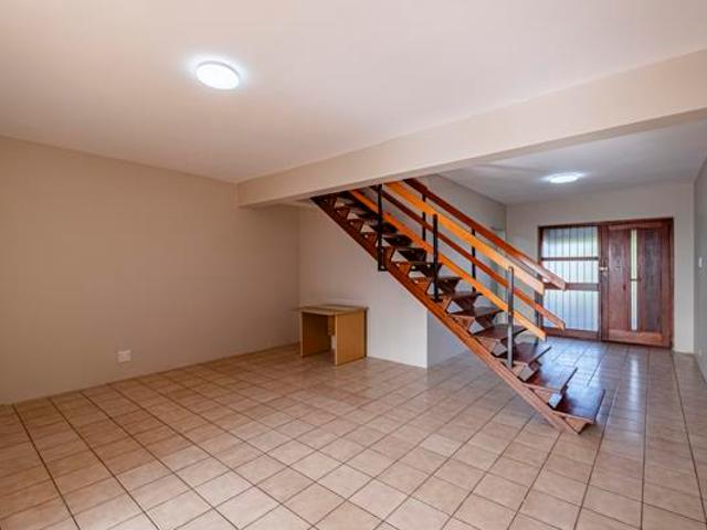 2 Bedroom Townhouse in Newton Park