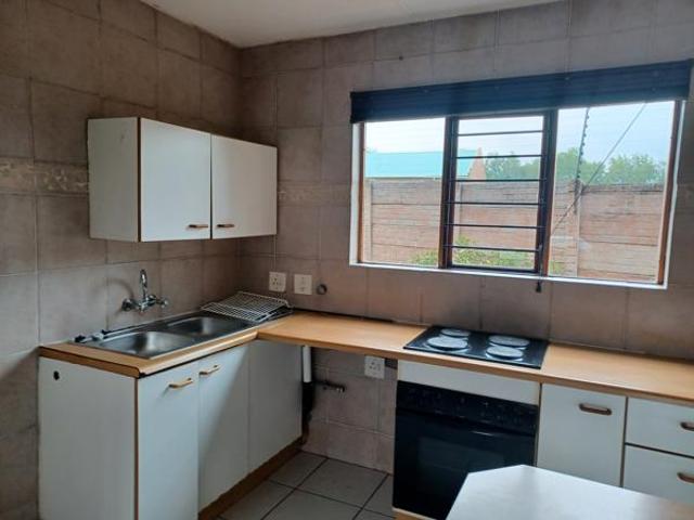 2 Bedroom Townhouse in Nimrod Park