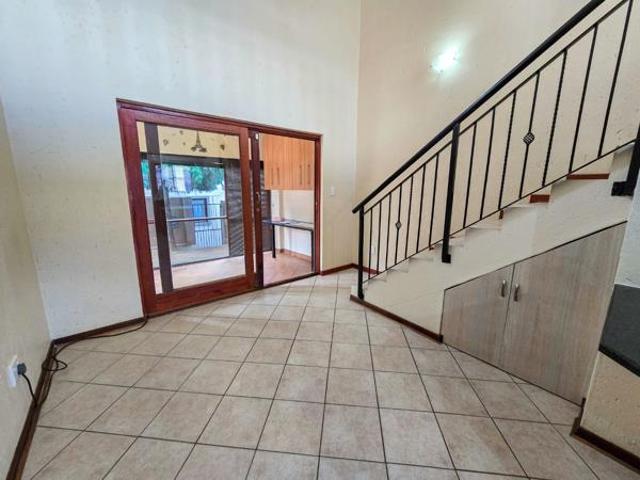 2 Bedroom Townhouse in Noordheuwel