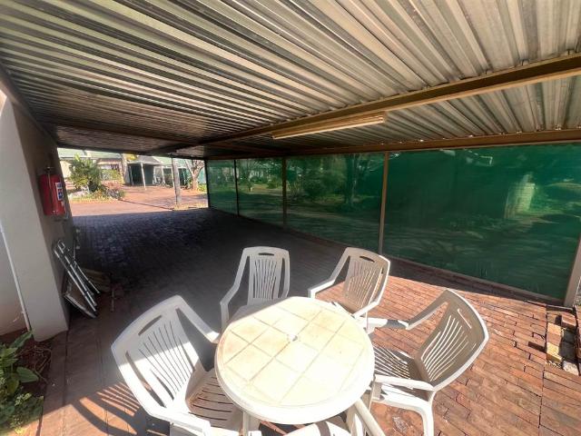 2 Bedroom Townhouse in Noordheuwel