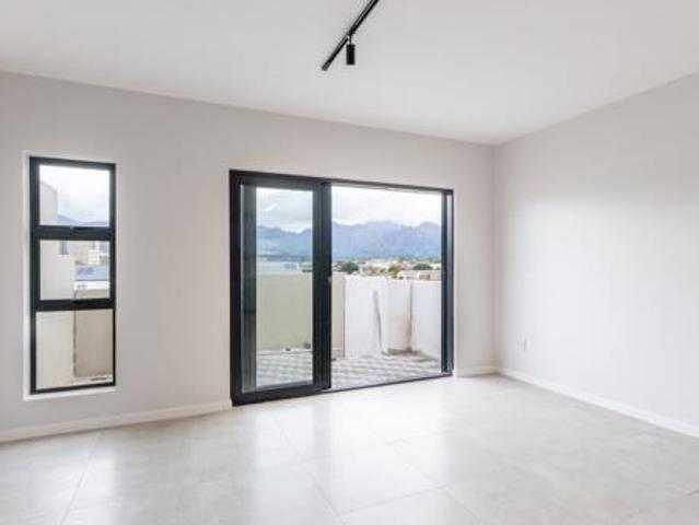 2 Bedroom Townhouse in Northern Paarl